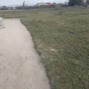 Kiwanja Sqmita 300 Kinauzwa Milioni 5.5 Majohe Viwege.