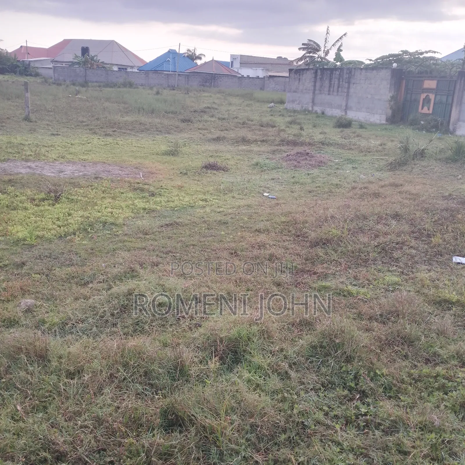 Kiwanja Sqmita 350 Kinauzwa Milioni 6 Viwege.