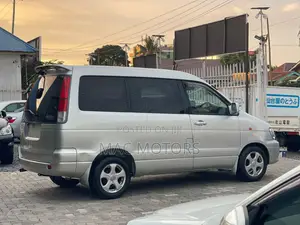 Toyota Noah 2.0 FWD (8 Seater) 2002 Silver