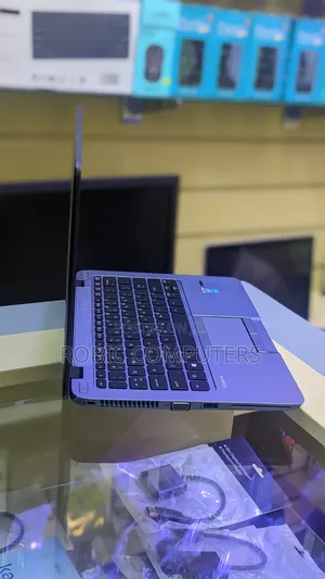 Laptop HP EliteBook 820 G2 8GB Intel Core I7 HDD 500GB