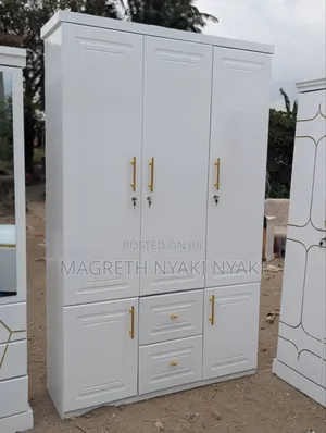 Nauza Kabati