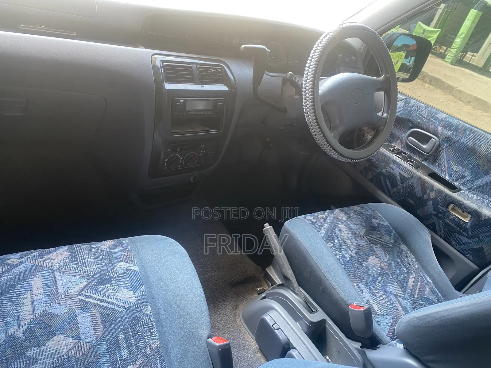 Toyota Noah 2001 Blue