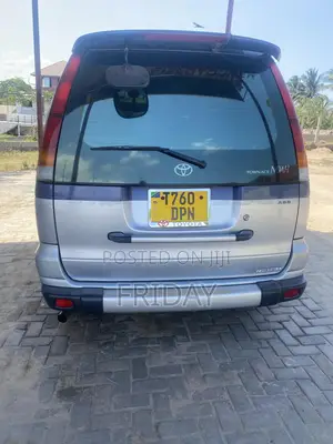 Toyota Noah 2001 Blue
