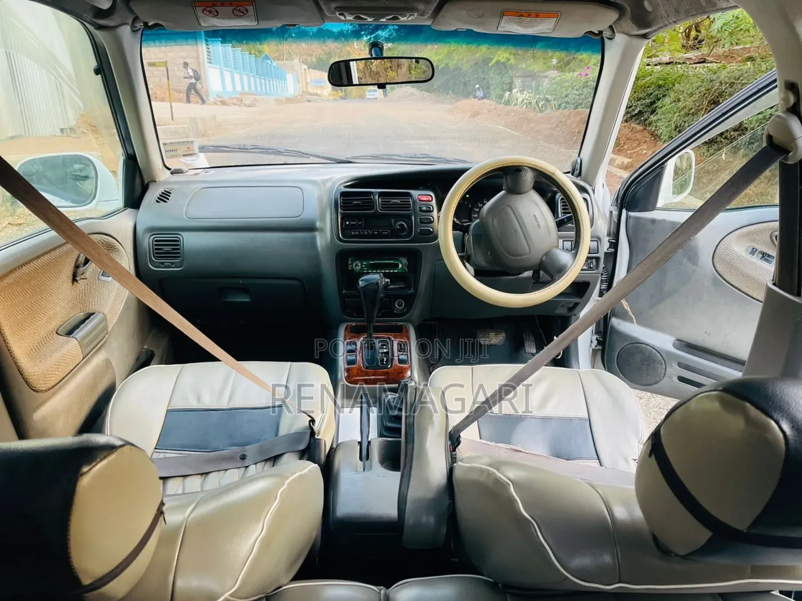 Suzuki Vitara 2001 White