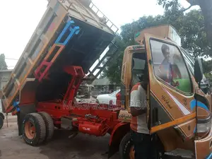 Fuso Tipper