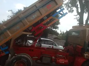 Fuso Tipper