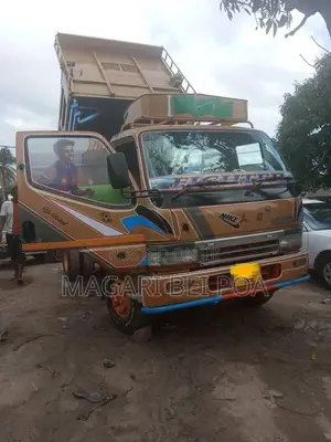 Fuso Tipper