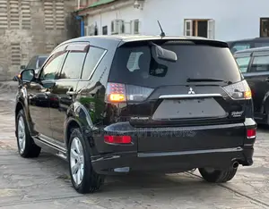 Mitsubishi Outlander 2011 Black
