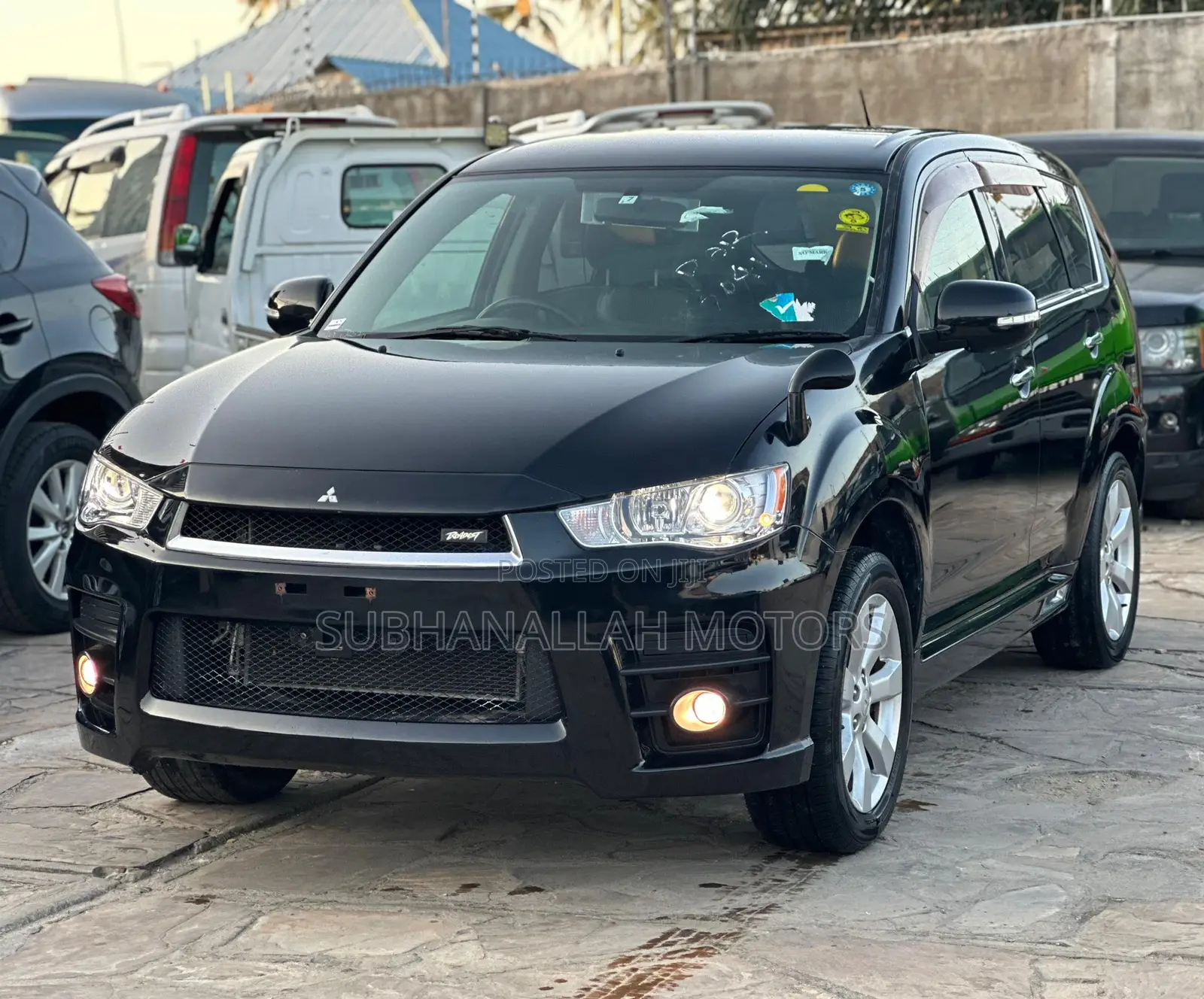 Mitsubishi Outlander 2011 Black