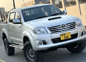 Toyota Hilux 2014 Silver