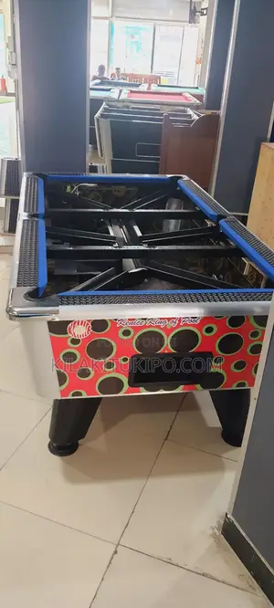Pooltable/Snooker Table