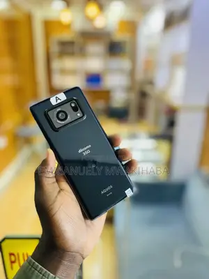 Sharp Aquos R6 128 GB Black