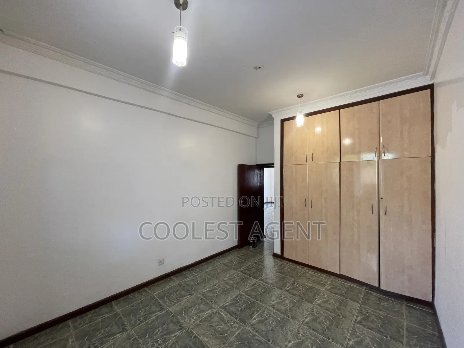 4bdrm Apartment in Mikocheni, Kinondoni for rent