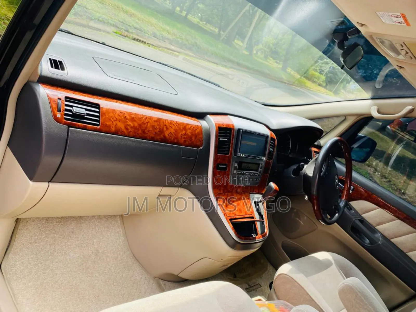 Toyota Alphard 2004 Black
