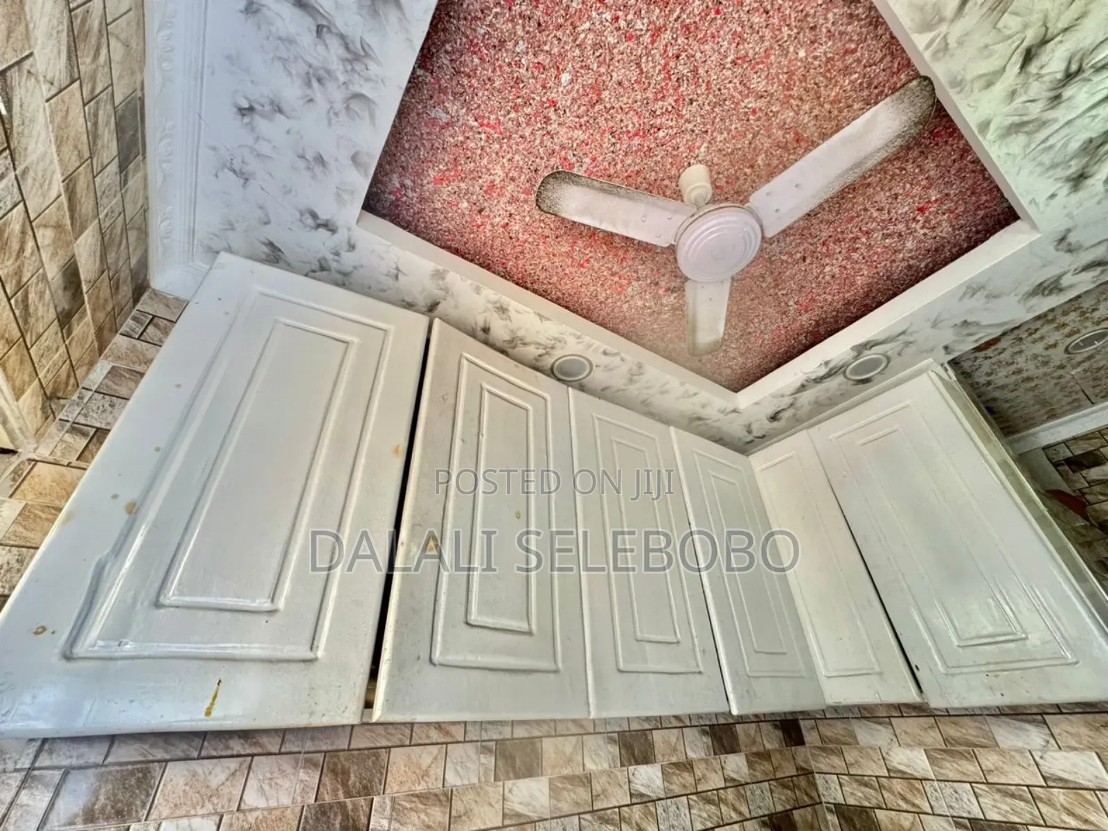 4bdrm Bungalow in Mburahati Madoto for sale
