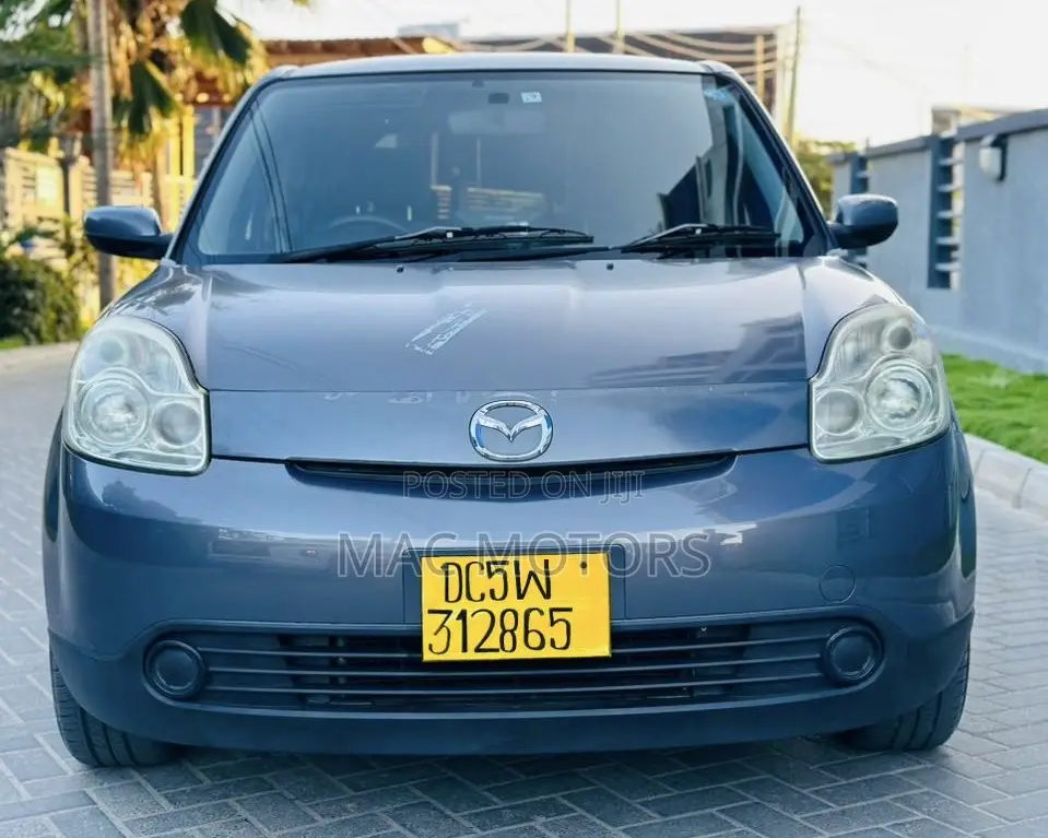 Mazda Verisa 2008 Gray