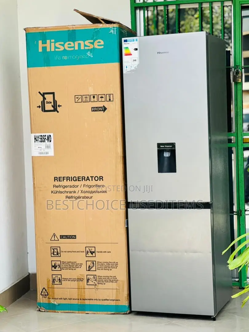 Hisense Fridge // 270L // Used Ina Box Lake