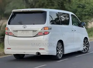 Toyota Vellfire 2009 White