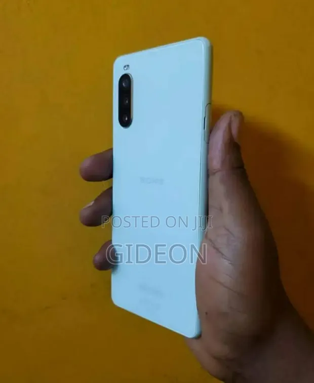 Sony Xperia 10 II 64 GB White - gideon ▷ Price: TSh 230,000 on