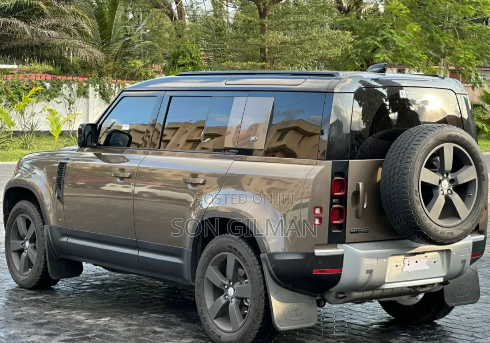 Land Rover Defender 2022 Gold