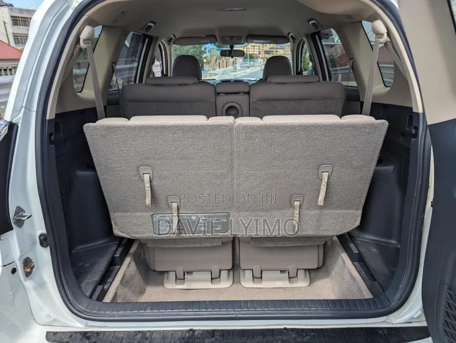 Toyota Vanguard 2007 White