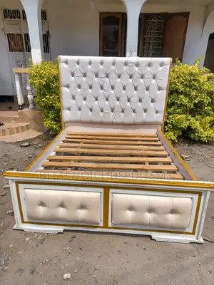 5/6 Sofabed Ya Mbao Used Bei Ni Kitonga Mnoo