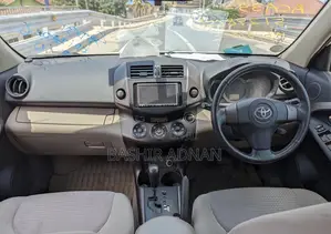 Toyota Vanguard 2007 White