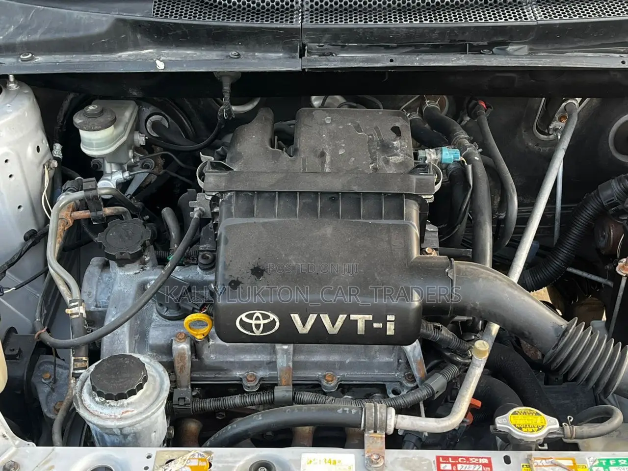 Toyota Vitz 2006 Silver