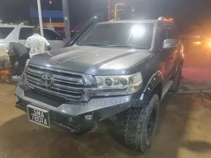 Photo - Toyota Land Cruiser 2011 Gray