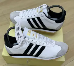 Adidas Country