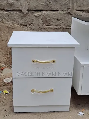 Nauza Bed Side