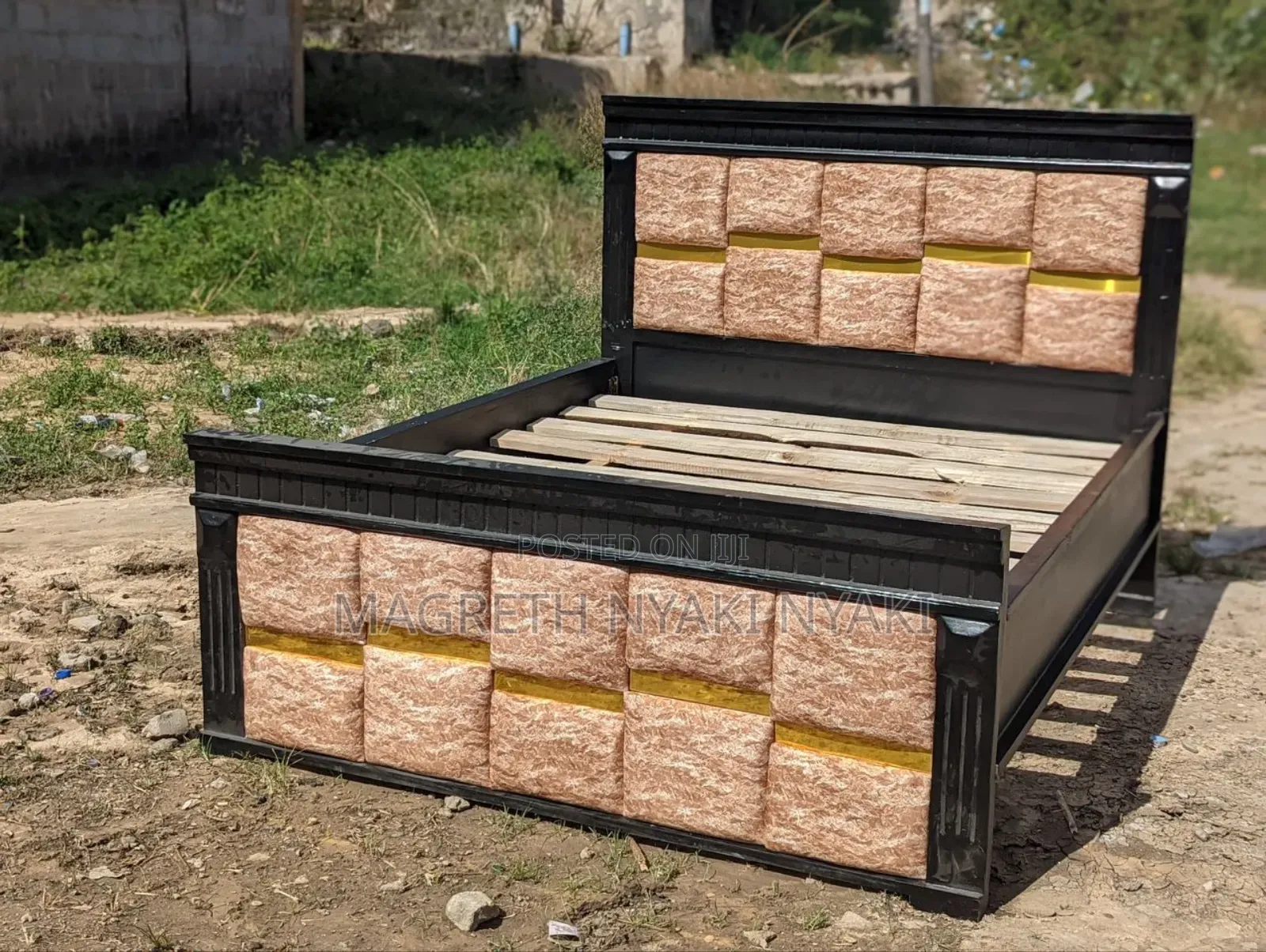Relaxing Bed Mbao Mixed Sofa