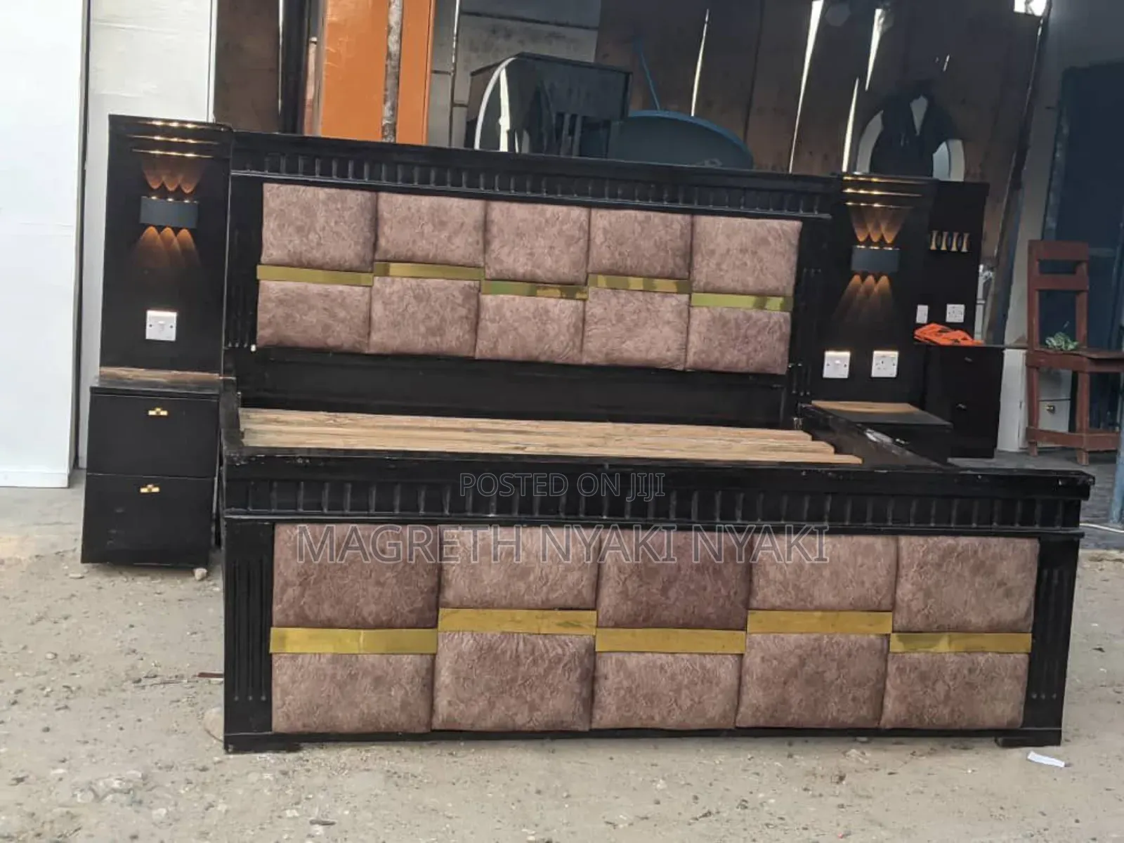 Relaxing Bed Mbao Mixed Sofa