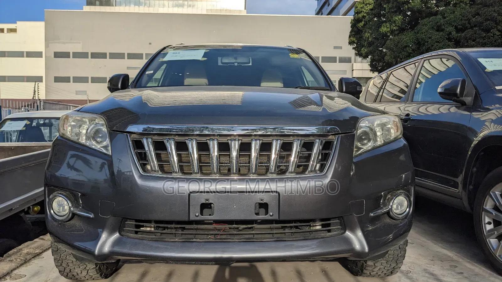 Toyota Vanguard 2012 Gray
