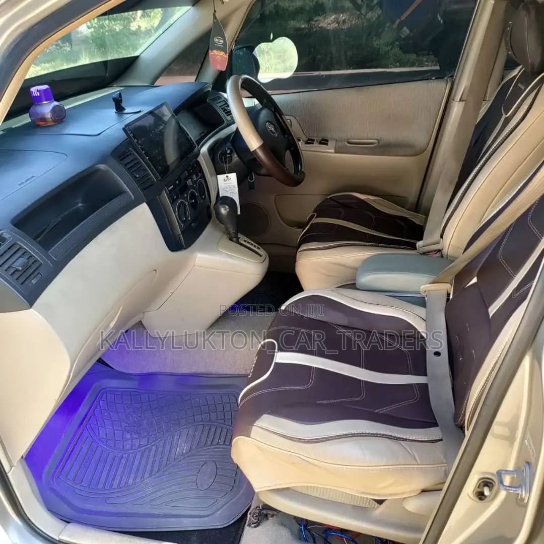 Toyota Corolla Spacio 2002 Silver
