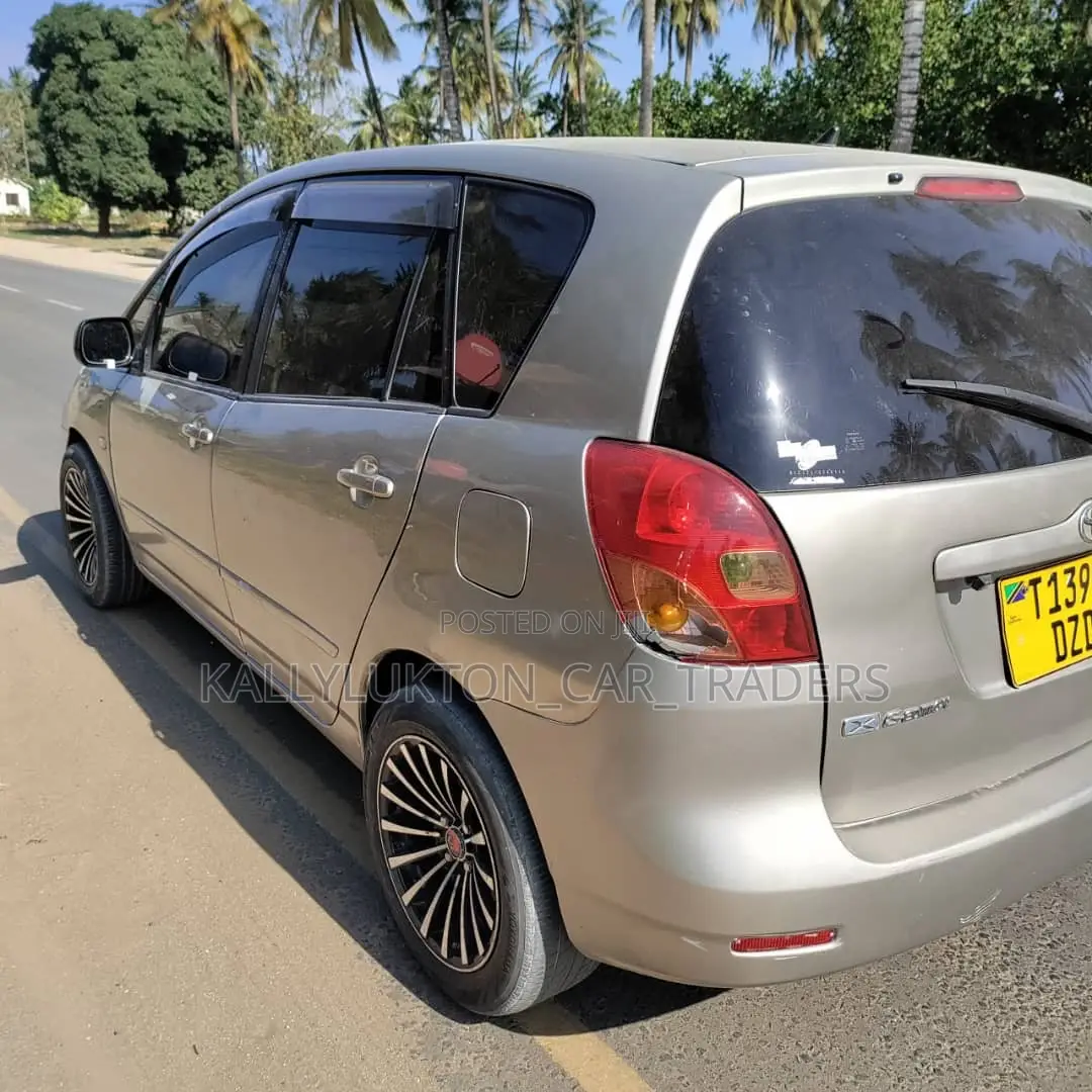 Toyota Corolla Spacio 2002 Silver