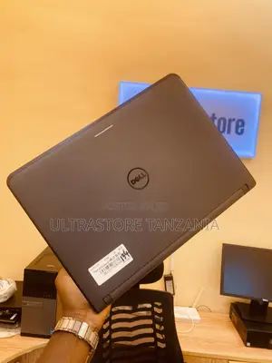 New Laptop Dell Latitude 3380 8GB Intel Core I5 HDD 500GB