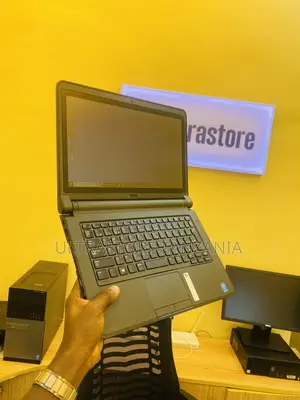 New Laptop Dell Latitude 3380 8GB Intel Core I5 HDD 500GB