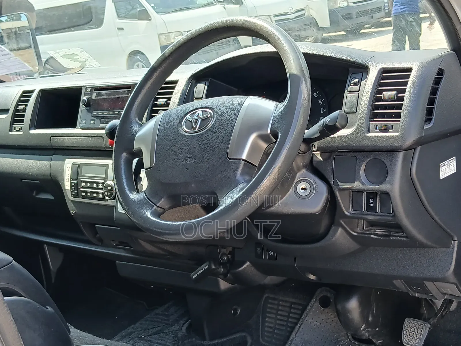 Toyota Quantum 2014 Grey