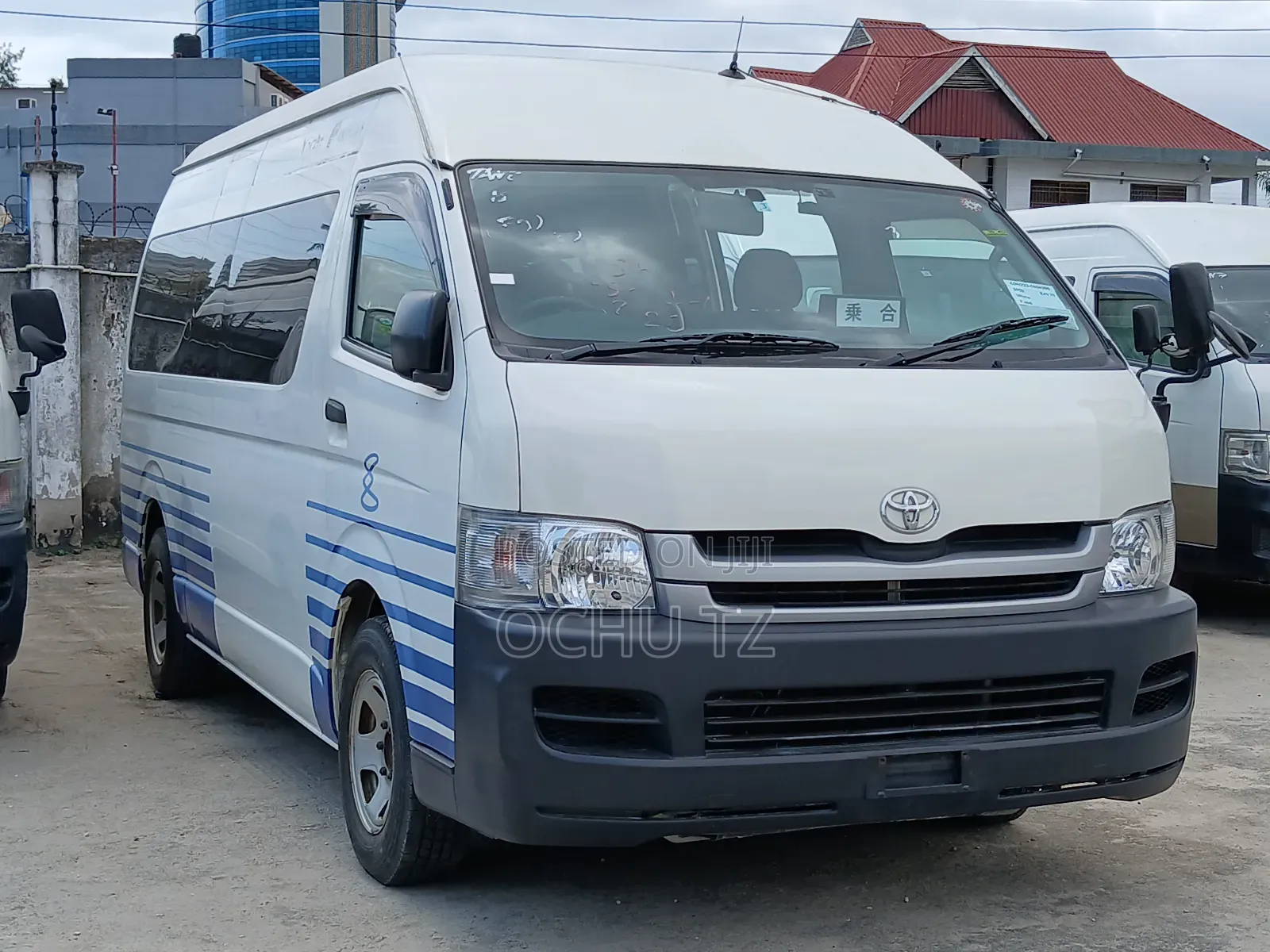 Toyota Quantum 2009 White