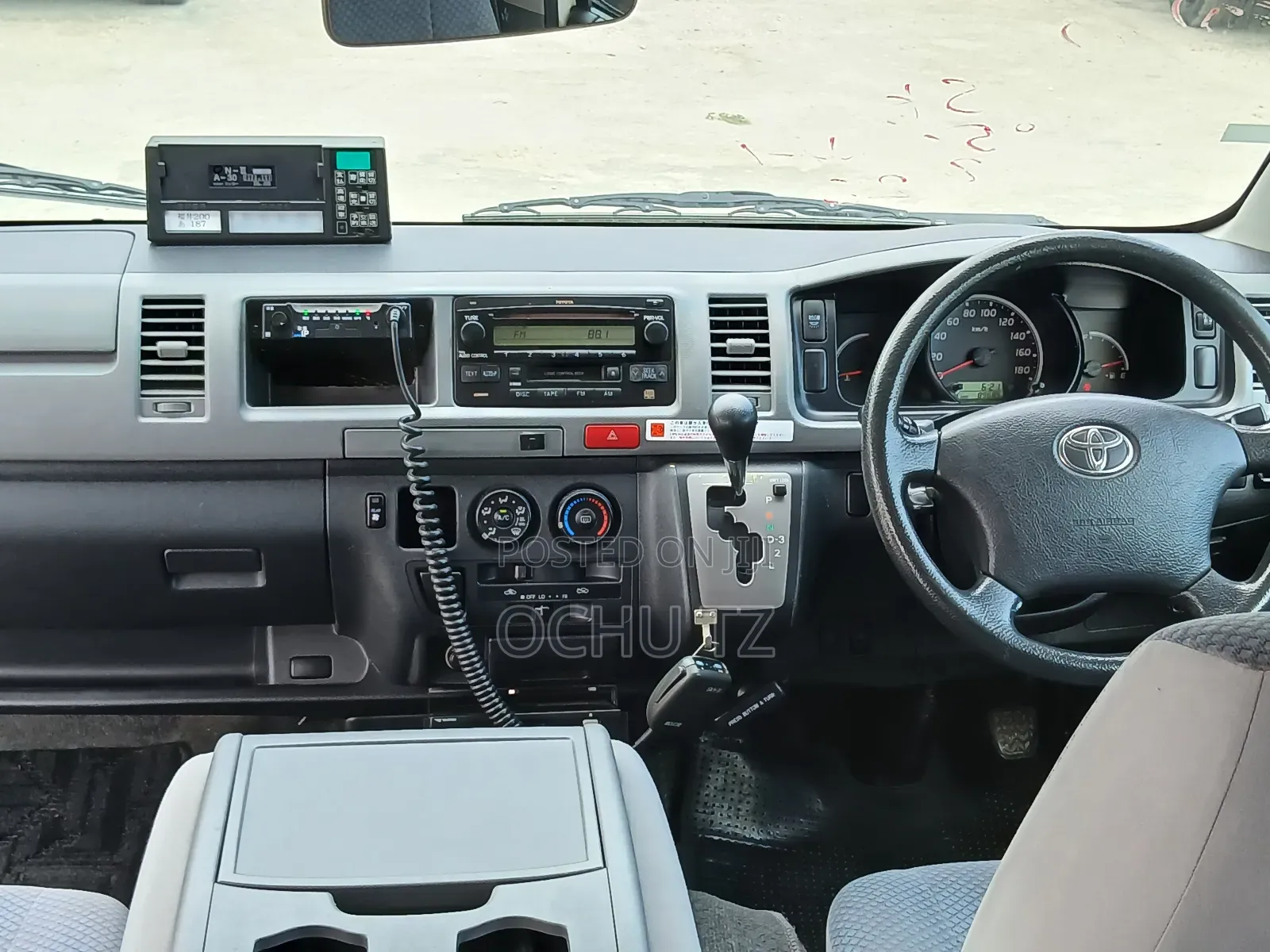 Toyota Quantum 2009 White