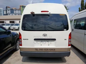 Toyota Quantum 2012 White