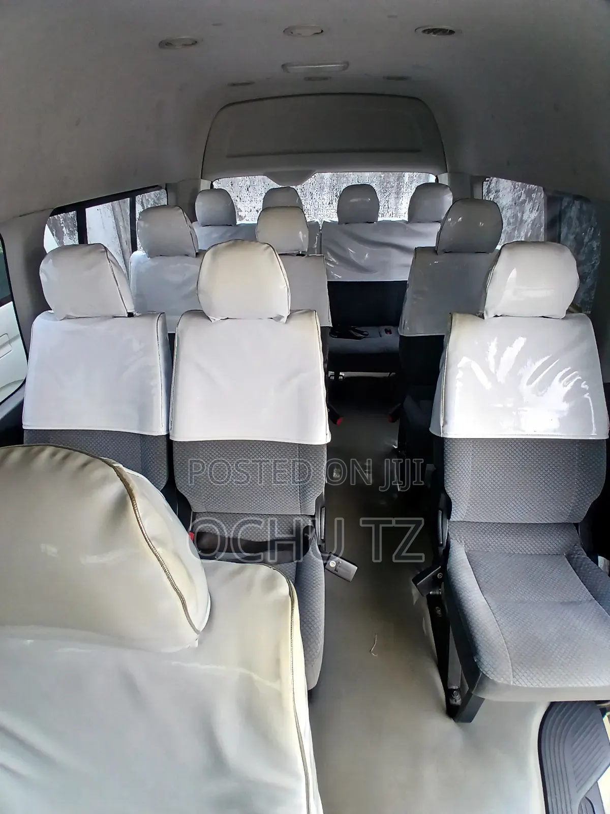 Toyota Quantum 2012 White