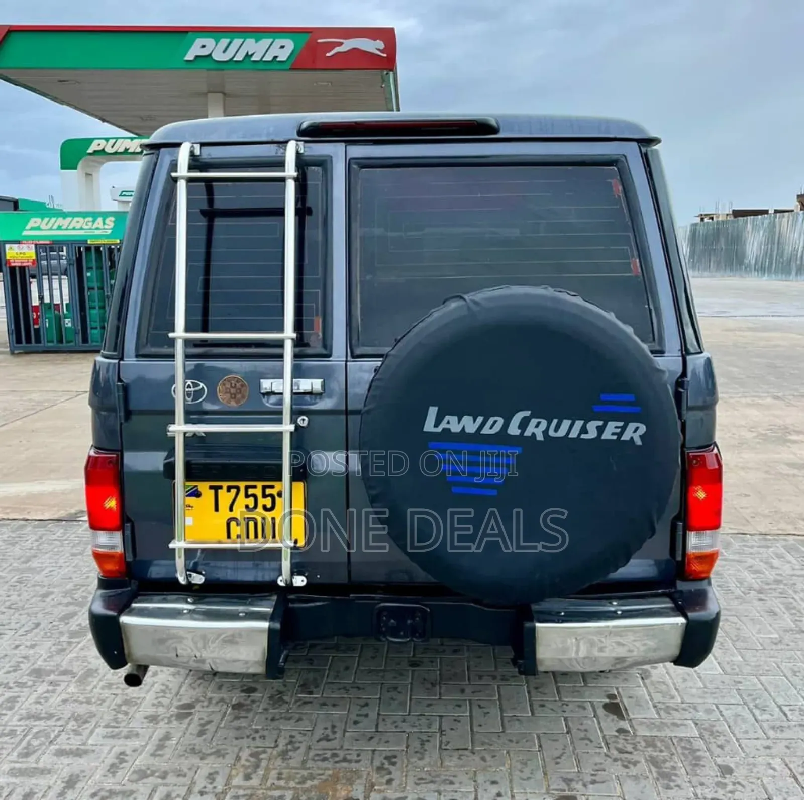 Toyota Land Cruiser Prado 2000 Gray