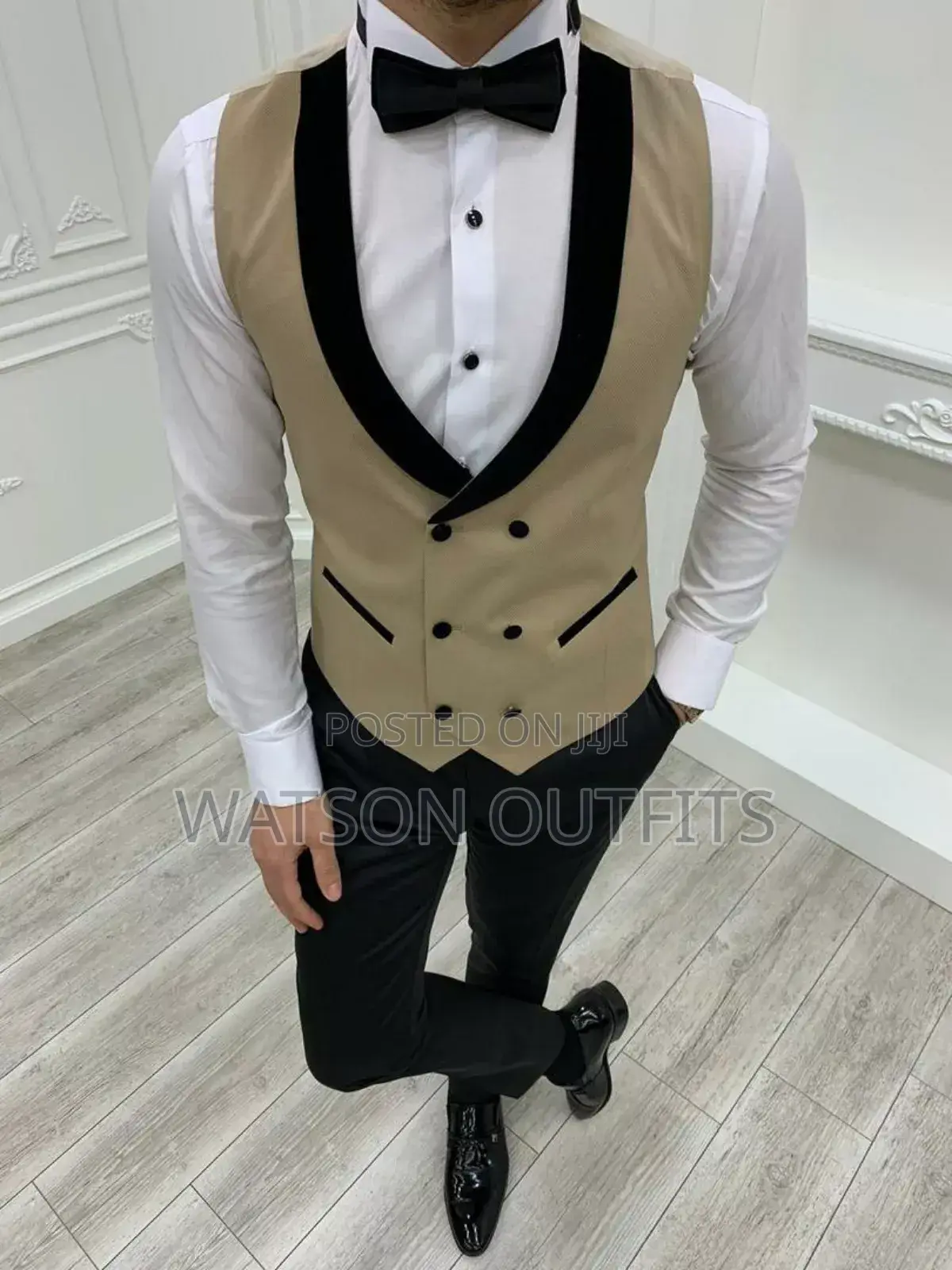 Mario Casas Suits