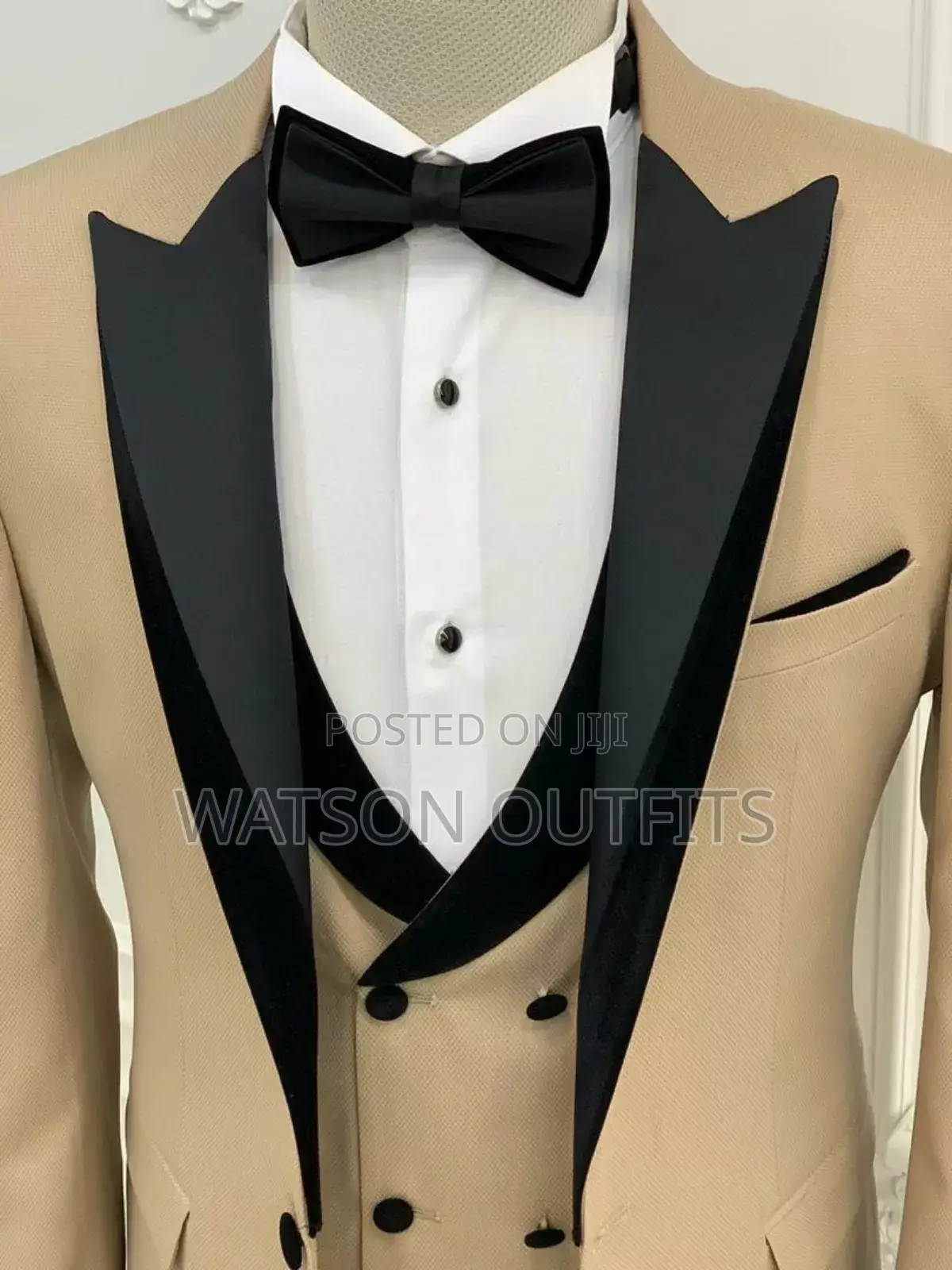 Mario Casas Suits