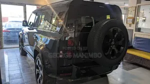 Land Rover Defender 2022 Black