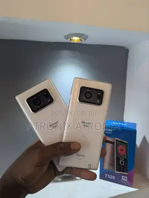 Sharp Aquos R6 128 GB White