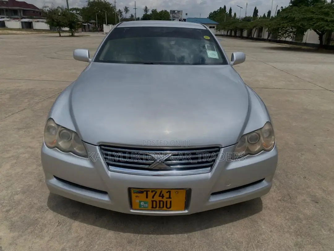 Toyota Mark X 2005 Silver