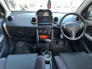 Toyota IST 2004 Blue